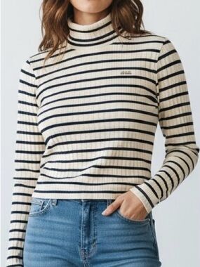 The tiny big sister striped‎ Ribbed Turtleneck long sleeves tee S